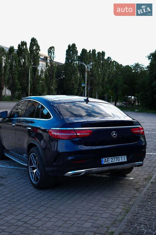 Позашляховик / Кросовер Mercedes-Benz GLE-Class 2017 в Дніпрі фото 2 Позашляховик / Кросовер Mercedes-Benz GLE-Class 2017 в Дніпрі
