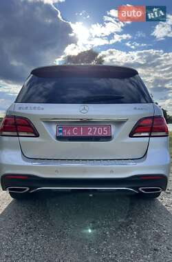 Внедорожник / Кроссовер Mercedes-Benz GLE-Class 2016 в 