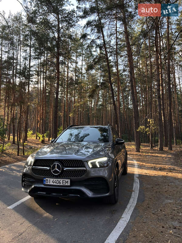Внедорожник / Кроссовер Mercedes-Benz GLE-Class 2019 в 
