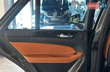 Внедорожник / Кроссовер Mercedes-Benz GLE-Class 2017 в 