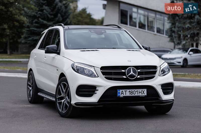 Внедорожник / Кроссовер Mercedes-Benz GLE-Class 2016 в Брошневе