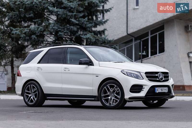 Внедорожник / Кроссовер Mercedes-Benz GLE-Class 2016 в Брошневе