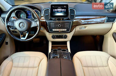 Внедорожник / Кроссовер Mercedes-Benz GLE-Class 2016 в 
