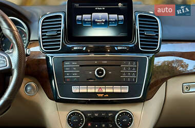 Внедорожник / Кроссовер Mercedes-Benz GLE-Class 2016 в 