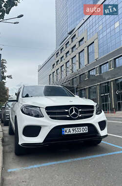 Внедорожник / Кроссовер Mercedes-Benz GLE-Class 2016 в 