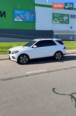 Внедорожник / Кроссовер Mercedes-Benz GLE-Class 2016 в 