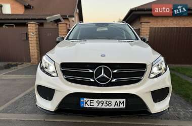 Внедорожник / Кроссовер Mercedes-Benz GLE-Class 2017 в 