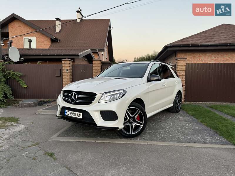 Позашляховик / Кросовер Mercedes-Benz GLE-Class 2017 в Києві фото 8 Позашляховик / Кросовер Mercedes-Benz GLE-Class 2017 в Києві