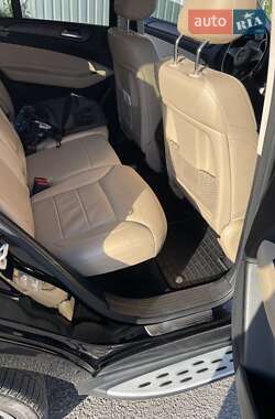 Внедорожник / Кроссовер Mercedes-Benz GLE-Class 2015 в 