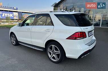 Внедорожник / Кроссовер Mercedes-Benz GLE-Class 2017 в 