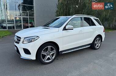 Внедорожник / Кроссовер Mercedes-Benz GLE-Class 2017 в 