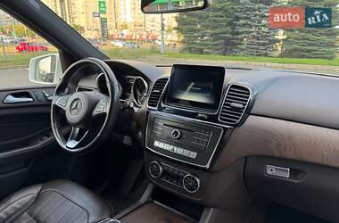 Внедорожник / Кроссовер Mercedes-Benz GLE-Class 2017 в 