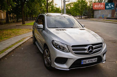 Внедорожник / Кроссовер Mercedes-Benz GLE-Class 2016 в 