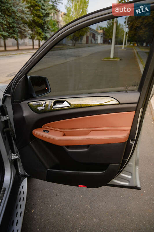 Внедорожник / Кроссовер Mercedes-Benz GLE-Class 2016 в Николаеве