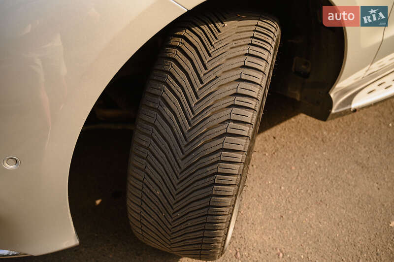 Внедорожник / Кроссовер Mercedes-Benz GLE-Class 2016 в Николаеве