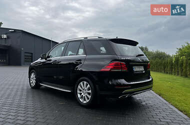 Внедорожник / Кроссовер Mercedes-Benz GLE-Class 2015 в 