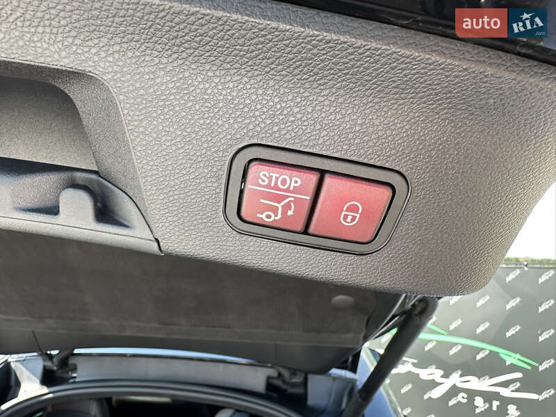 Внедорожник / Кроссовер Mercedes-Benz GLE-Class 2016 в Киеве