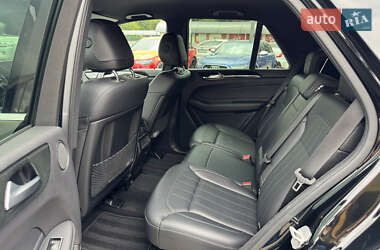 Внедорожник / Кроссовер Mercedes-Benz GLE-Class 2015 в 