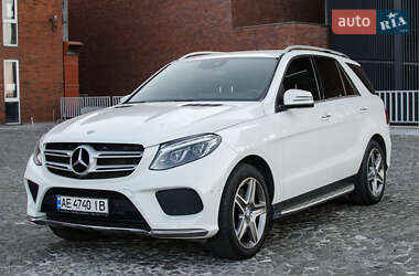 Внедорожник / Кроссовер Mercedes-Benz GLE-Class 2016 в 