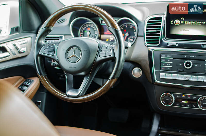 Внедорожник / Кроссовер Mercedes-Benz GLE-Class 2016 в Днепре