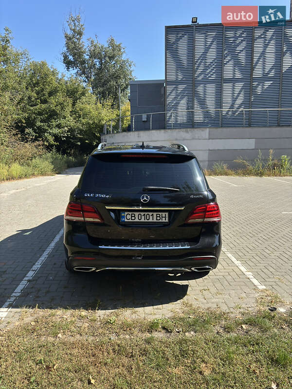 Внедорожник / Кроссовер Mercedes-Benz GLE-Class 2015 в Киеве фото 5 Внедорожник / Кроссовер Mercedes-Benz GLE-Class 2015 в Киеве