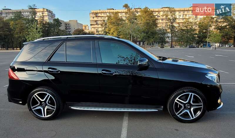 Позашляховик / Кросовер Mercedes-Benz GLE-Class 2017 в Києві фото 29 Позашляховик / Кросовер Mercedes-Benz GLE-Class 2017 в Києві