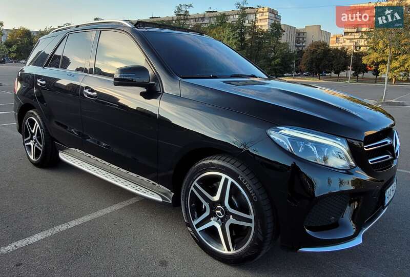 Позашляховик / Кросовер Mercedes-Benz GLE-Class 2017 в Києві фото 3 Позашляховик / Кросовер Mercedes-Benz GLE-Class 2017 в Києві
