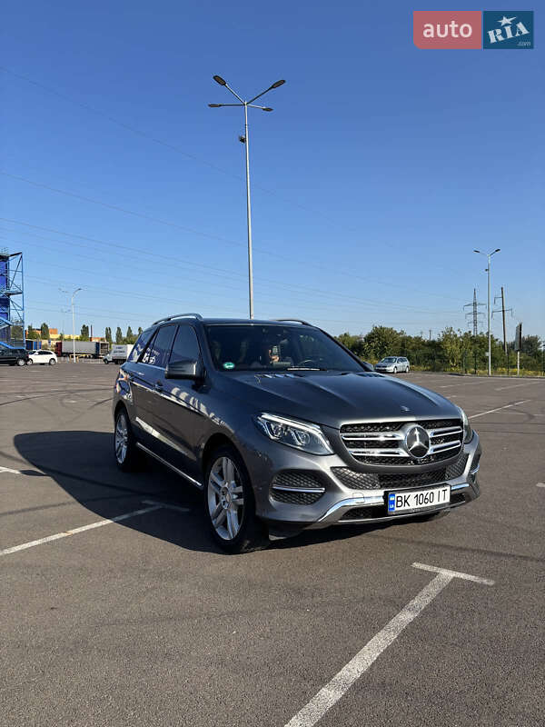 Внедорожник / Кроссовер Mercedes-Benz GLE-Class 2016 в Ровно фото 3 Внедорожник / Кроссовер Mercedes-Benz GLE-Class 2016 в Ровно