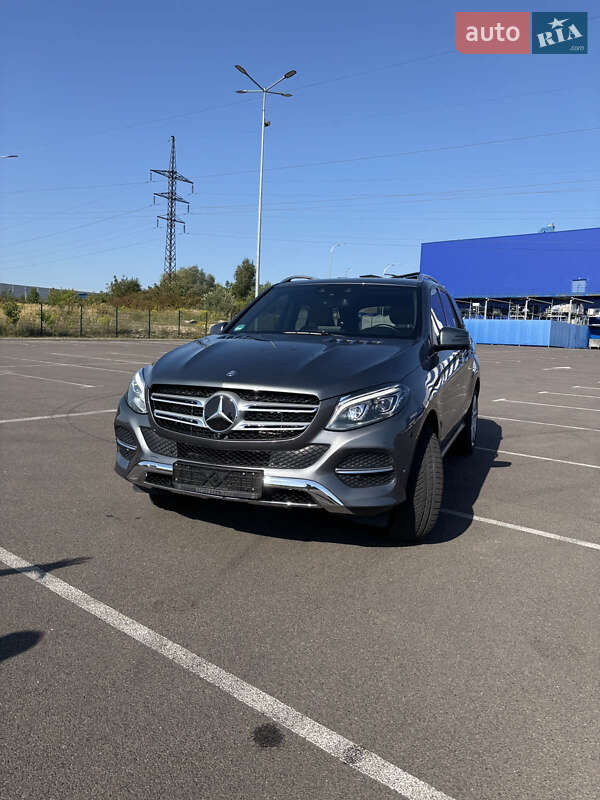 Внедорожник / Кроссовер Mercedes-Benz GLE-Class 2016 в Ровно фото 2 Внедорожник / Кроссовер Mercedes-Benz GLE-Class 2016 в Ровно