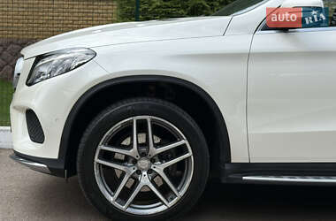Внедорожник / Кроссовер Mercedes-Benz GLE-Class 2015 в 