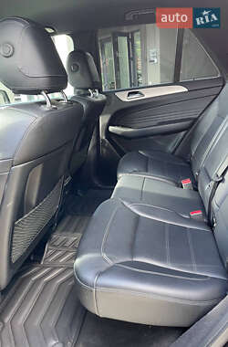 Внедорожник / Кроссовер Mercedes-Benz GLE-Class 2017 в 