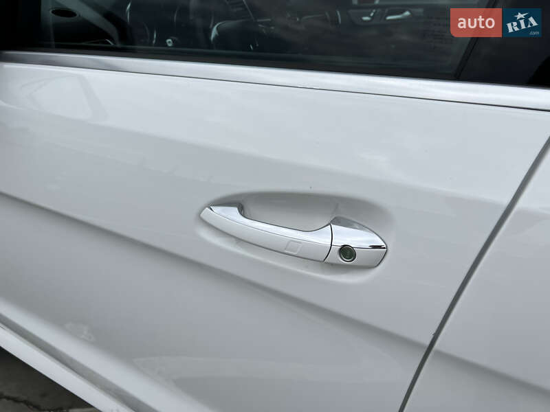 Позашляховик / Кросовер Mercedes-Benz GLE-Class 2016 в Києві фото 10 Позашляховик / Кросовер Mercedes-Benz GLE-Class 2016 в Києві