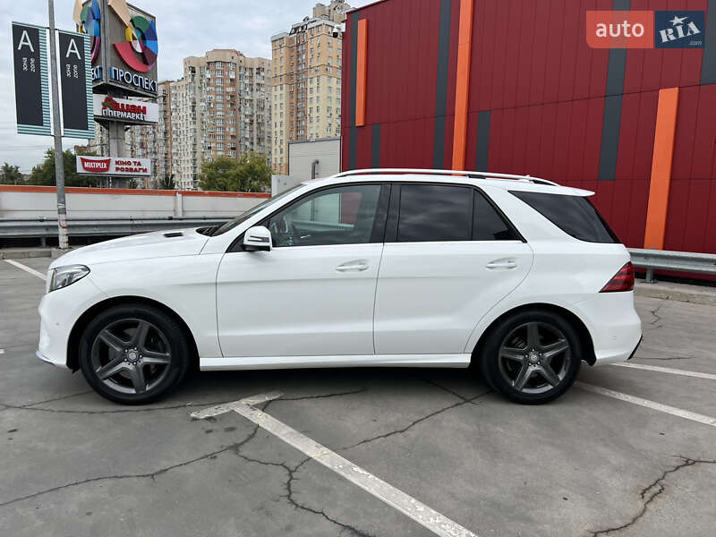 Позашляховик / Кросовер Mercedes-Benz GLE-Class 2016 в Києві фото 18 Позашляховик / Кросовер Mercedes-Benz GLE-Class 2016 в Києві