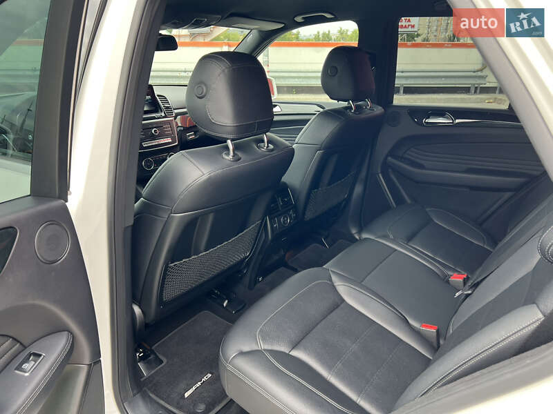 Позашляховик / Кросовер Mercedes-Benz GLE-Class 2016 в Києві фото 49 Позашляховик / Кросовер Mercedes-Benz GLE-Class 2016 в Києві