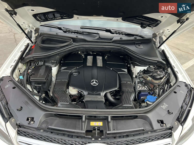 Позашляховик / Кросовер Mercedes-Benz GLE-Class 2016 в Києві фото 57 Позашляховик / Кросовер Mercedes-Benz GLE-Class 2016 в Києві