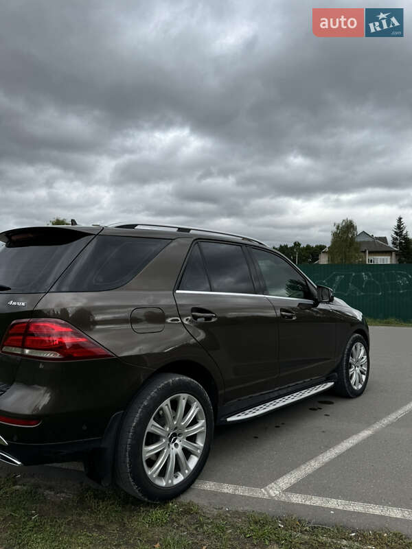 Внедорожник / Кроссовер Mercedes-Benz GLE-Class 2015 в Ивано-Франковске