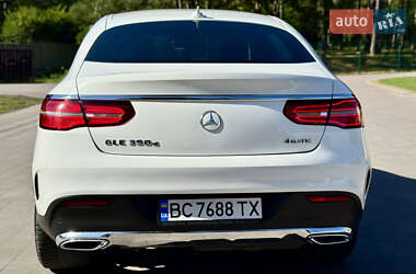 Внедорожник / Кроссовер Mercedes-Benz GLE-Class 2016 в 