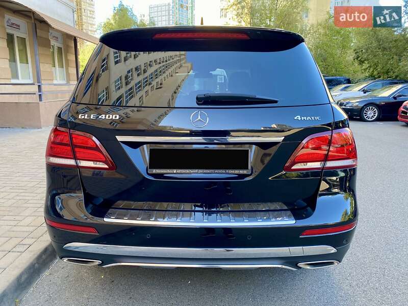Внедорожник / Кроссовер Mercedes-Benz GLE-Class 2016 в Киеве