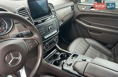 Внедорожник / Кроссовер Mercedes-Benz GLE-Class 2016 в 