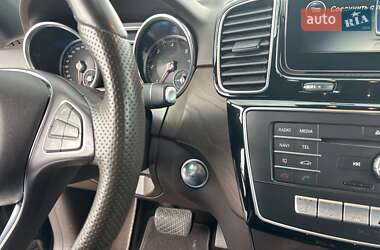 Внедорожник / Кроссовер Mercedes-Benz GLE-Class 2016 в 