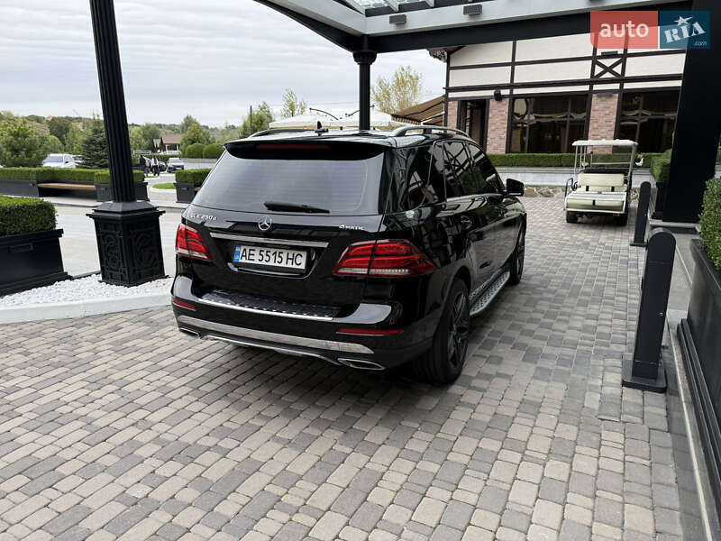 Внедорожник / Кроссовер Mercedes-Benz GLE-Class 2016 в Днепре фото 15 Внедорожник / Кроссовер Mercedes-Benz GLE-Class 2016 в Днепре