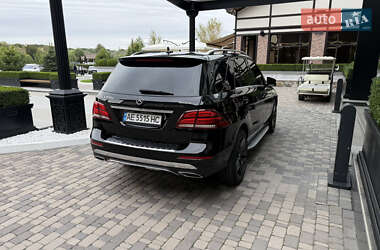 Внедорожник / Кроссовер Mercedes-Benz GLE-Class 2016 в 