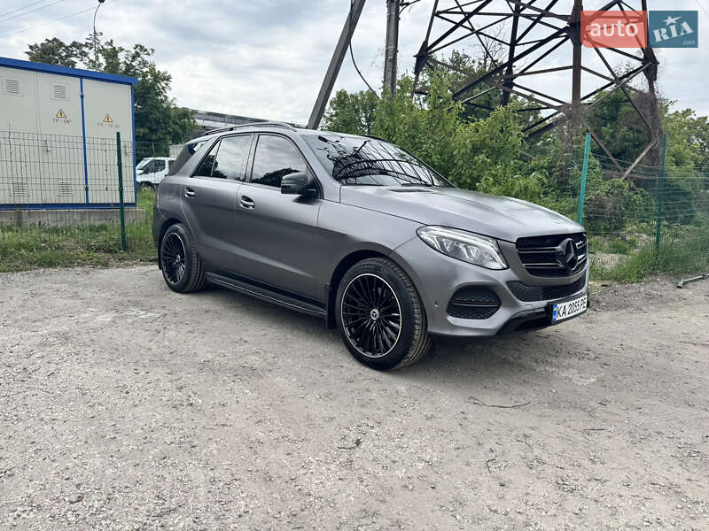 Внедорожник / Кроссовер Mercedes-Benz GLE-Class 2017 в Киеве