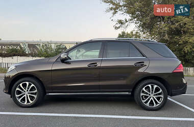 Внедорожник / Кроссовер Mercedes-Benz GLE-Class 2016 в 