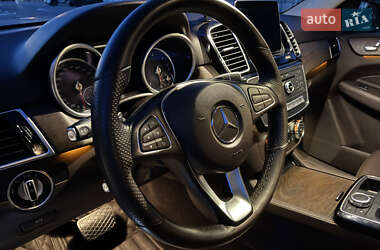 Внедорожник / Кроссовер Mercedes-Benz GLE-Class 2016 в 