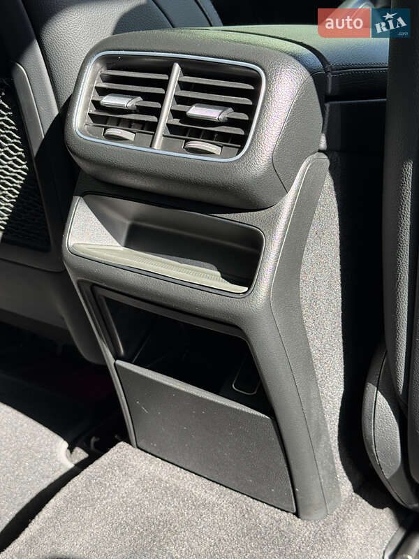 Внедорожник / Кроссовер Mercedes-Benz GLE-Class 2021 в Киеве фото 37 Внедорожник / Кроссовер Mercedes-Benz GLE-Class 2021 в Киеве