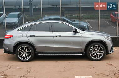 Внедорожник / Кроссовер Mercedes-Benz GLE-Class 2015 в 