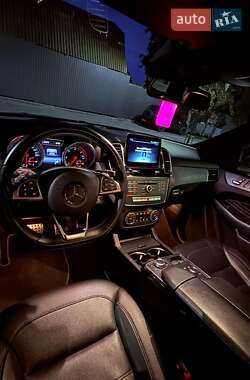 Внедорожник / Кроссовер Mercedes-Benz GLE-Class 2016 в 