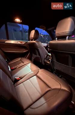 Внедорожник / Кроссовер Mercedes-Benz GLE-Class 2016 в 