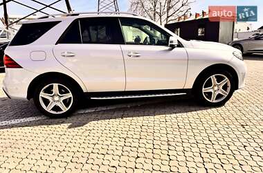 Внедорожник / Кроссовер Mercedes-Benz GLE-Class 2015 в 